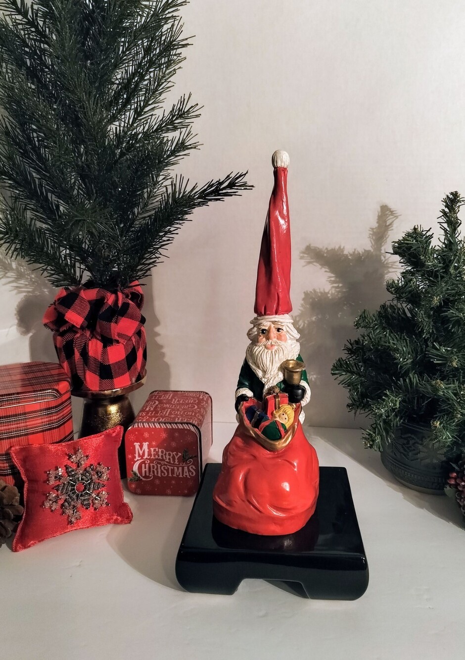 Vintage Long Stretched Hat Santa w/ Toy Bag; Sweet Facial Features! EUC!